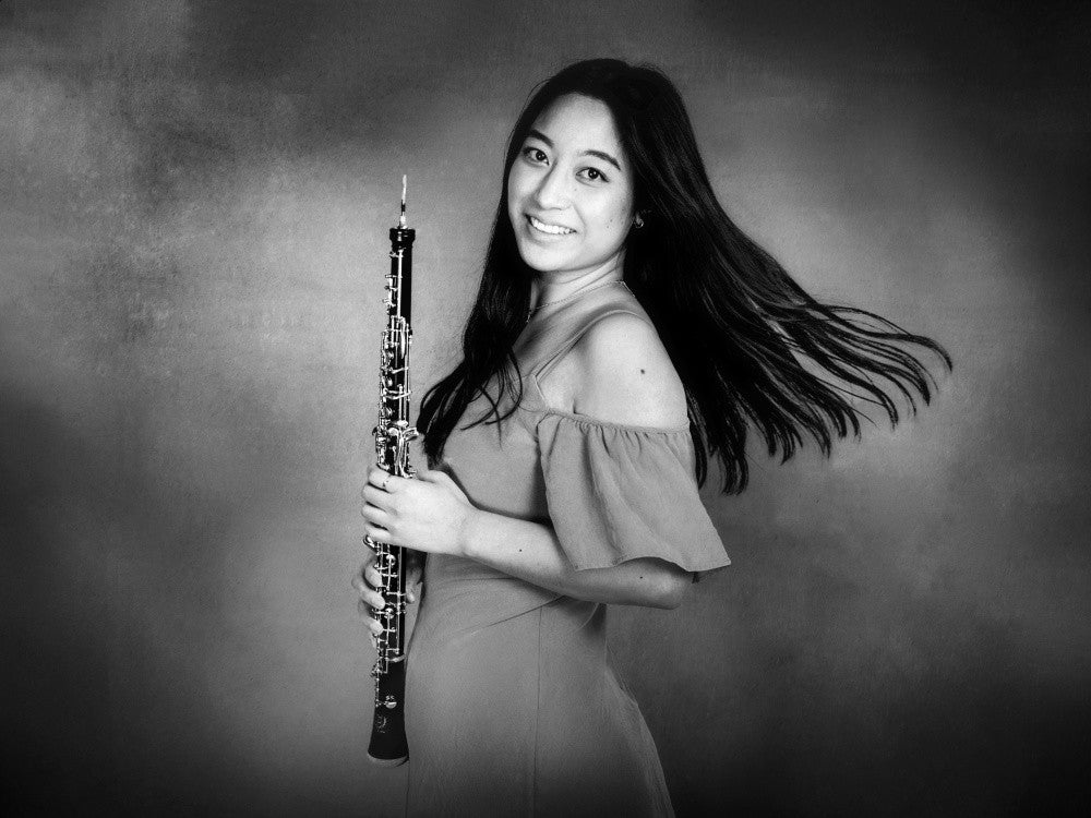 Female oboist