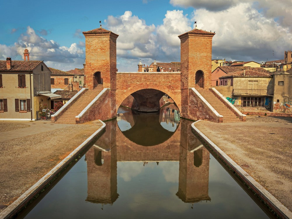 il ponte con due torretti gemelli