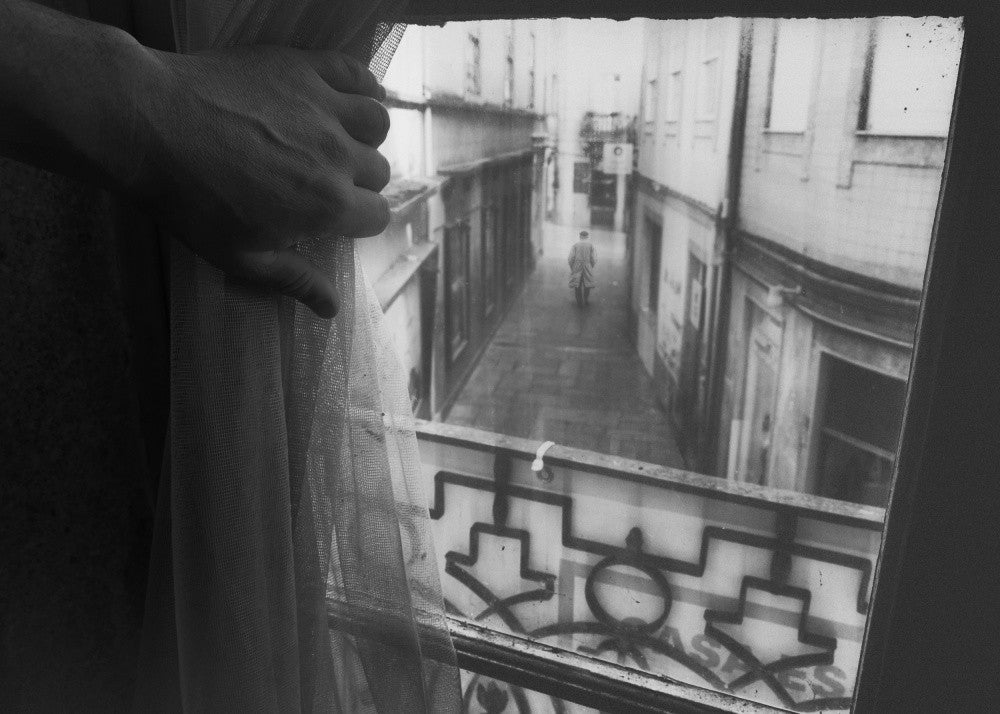 Out of the corner of the eye
