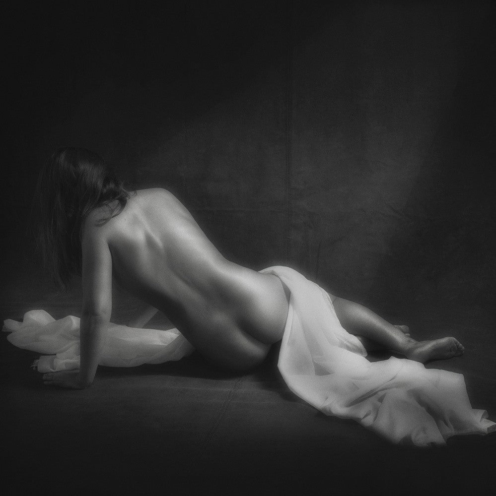 nude with white cloth