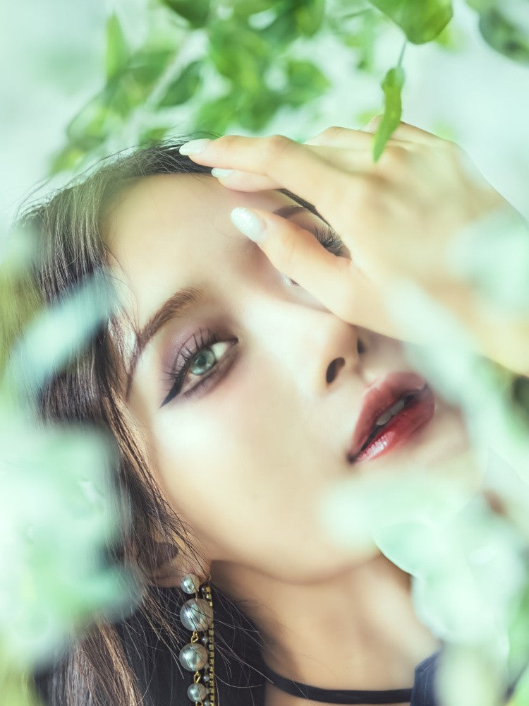 Glittering green