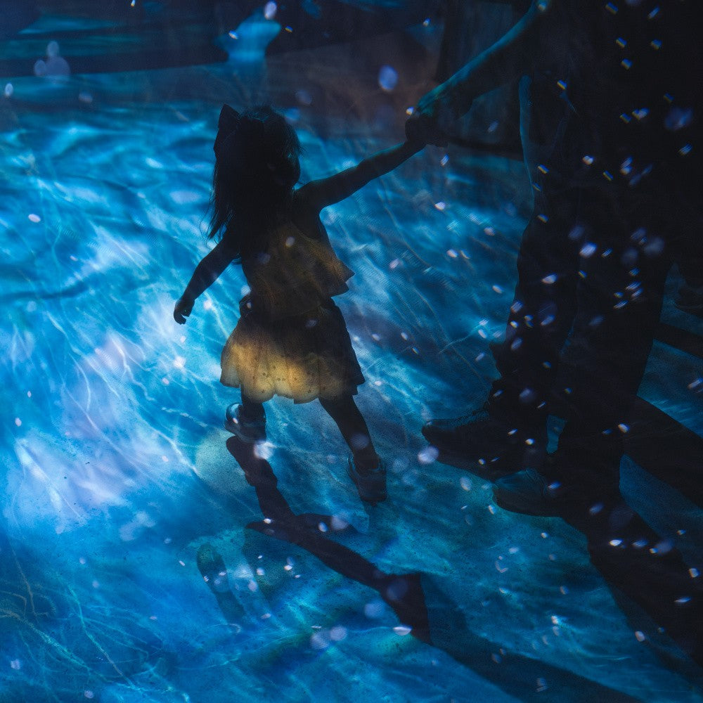 Girl in Aquarium