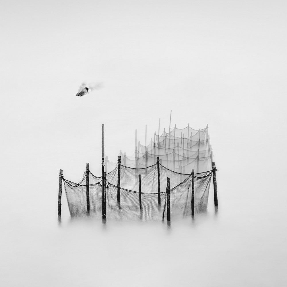 Netzkäfige im Meer