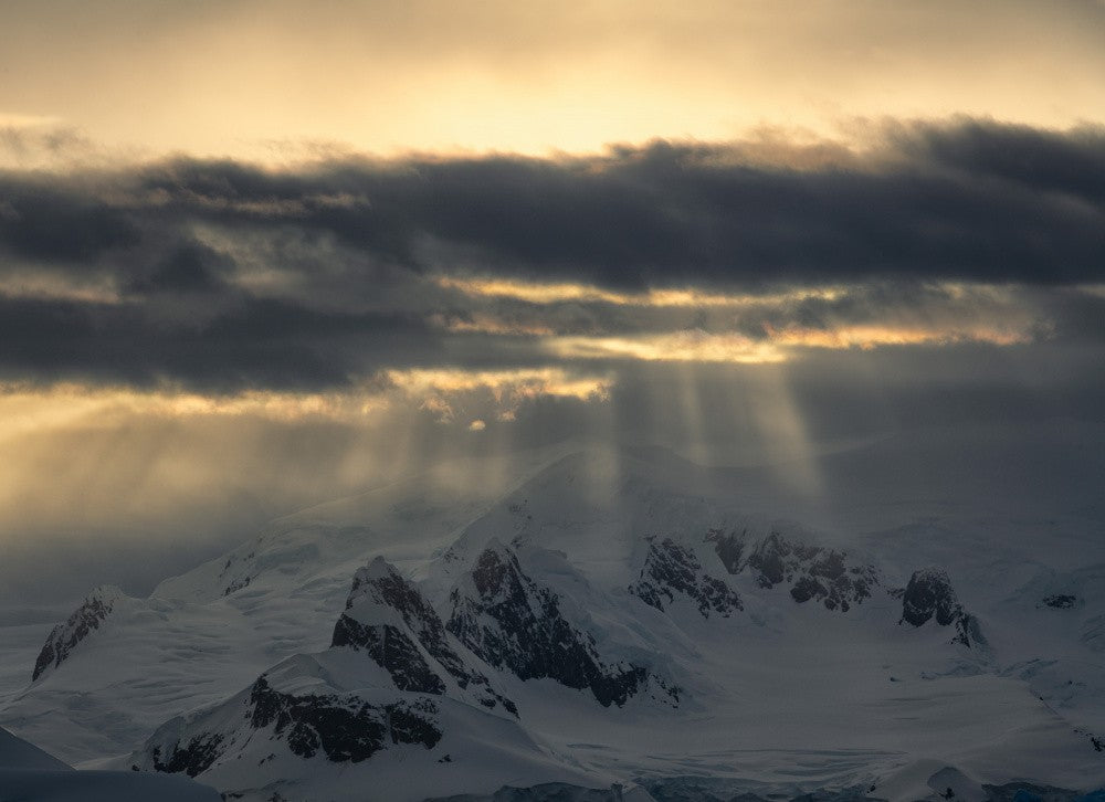 The peaceful and tranquil world