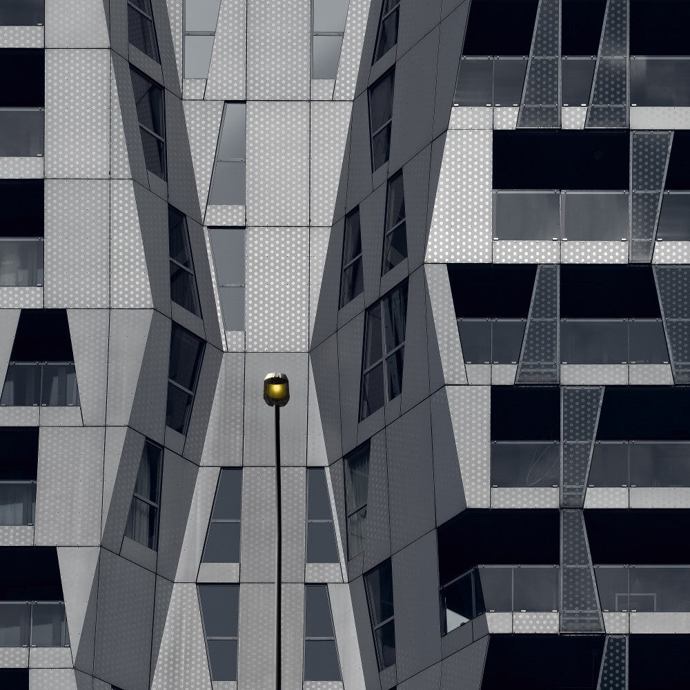 - Yellow Streetlight X -
