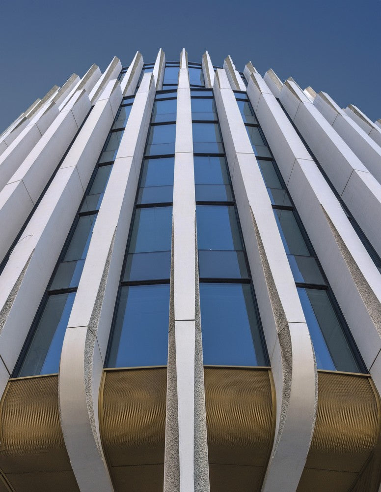Converging lines