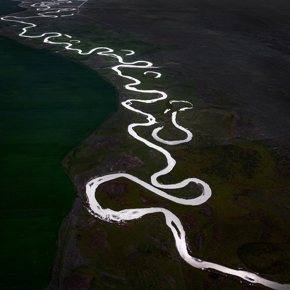 Curved rivers