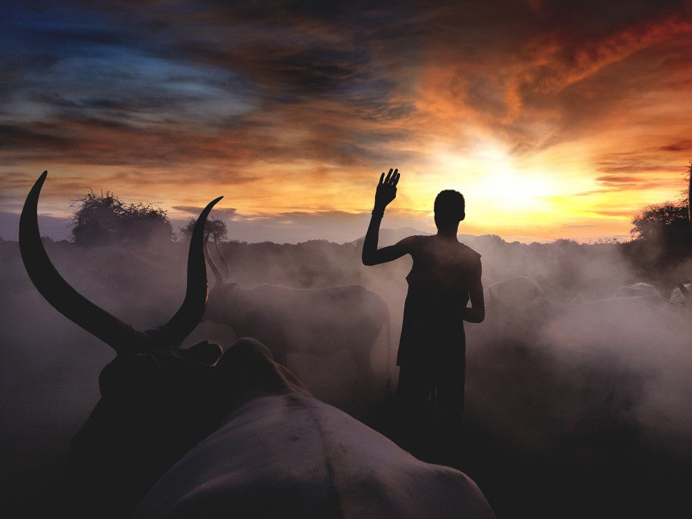 Mundari man shadows
