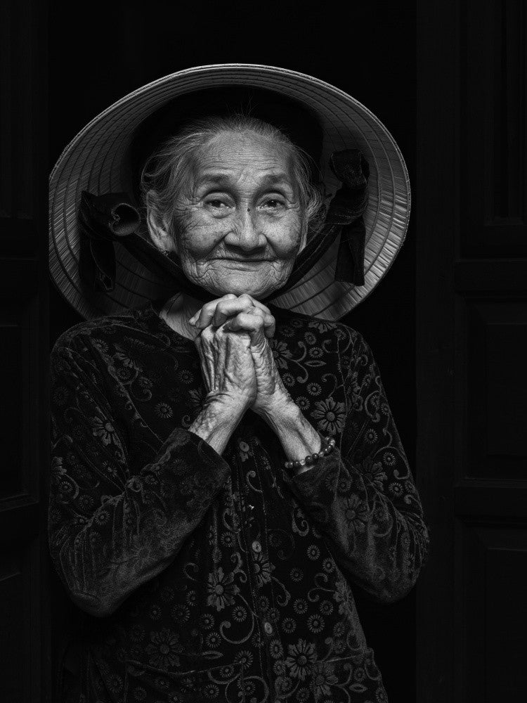 Woman w konical hat.