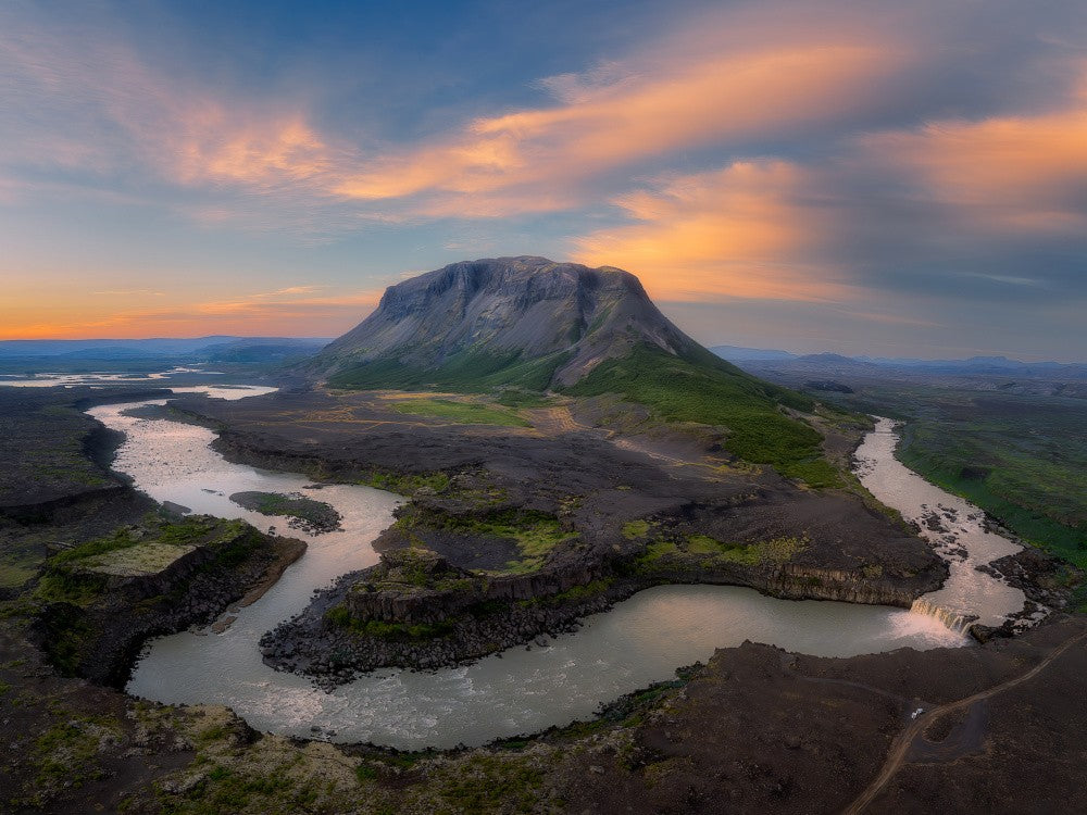 Mountains and rivers 3