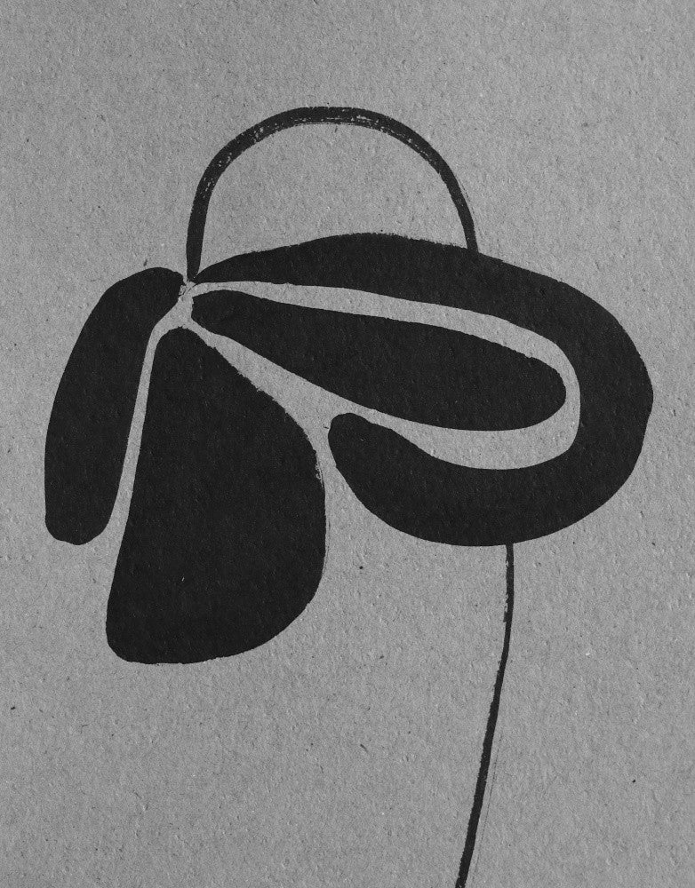 Petal Outline Elegance