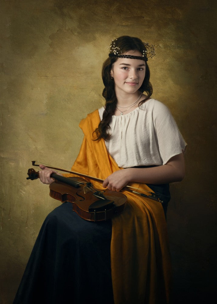 The girl with the violin