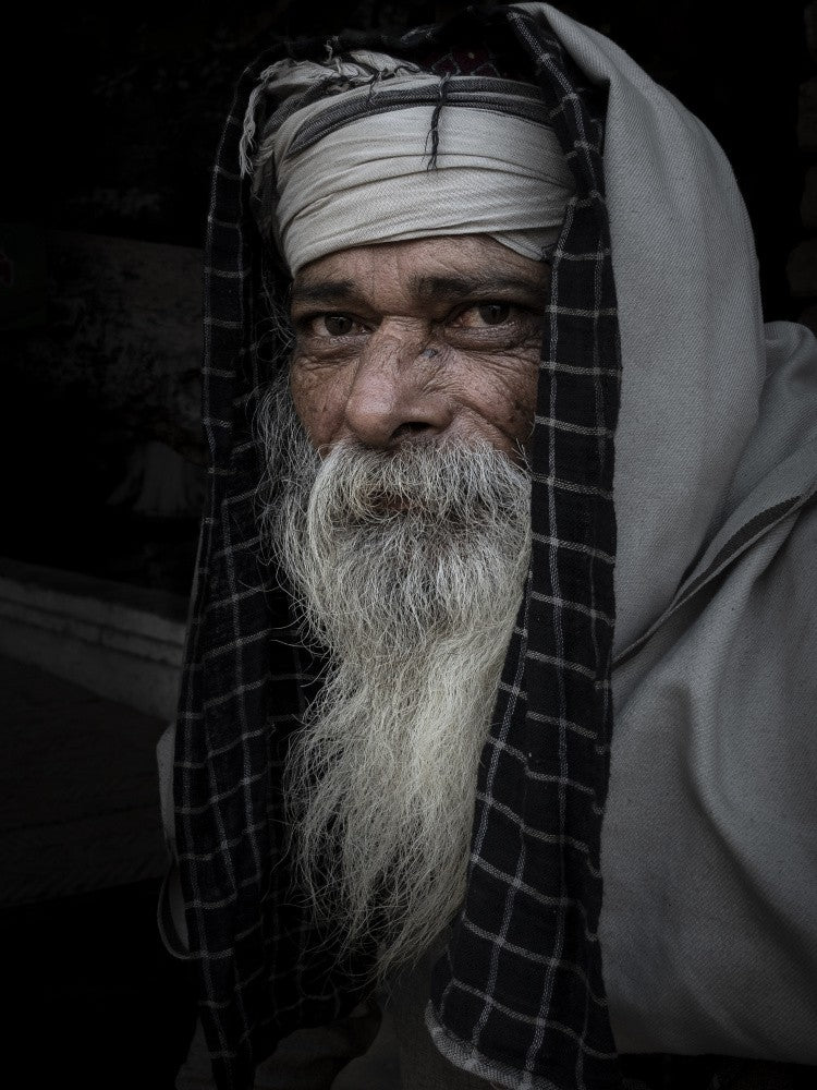 fleeting glances in the streets of Lahore