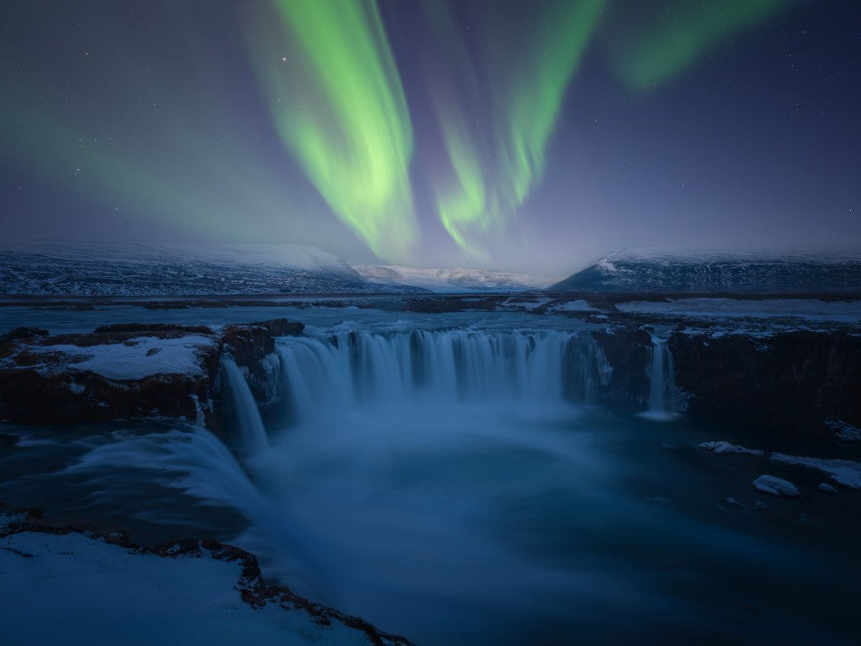 Aurora on waterfalls