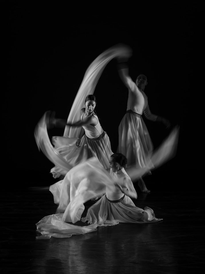 Moon Tide - Three Ladies