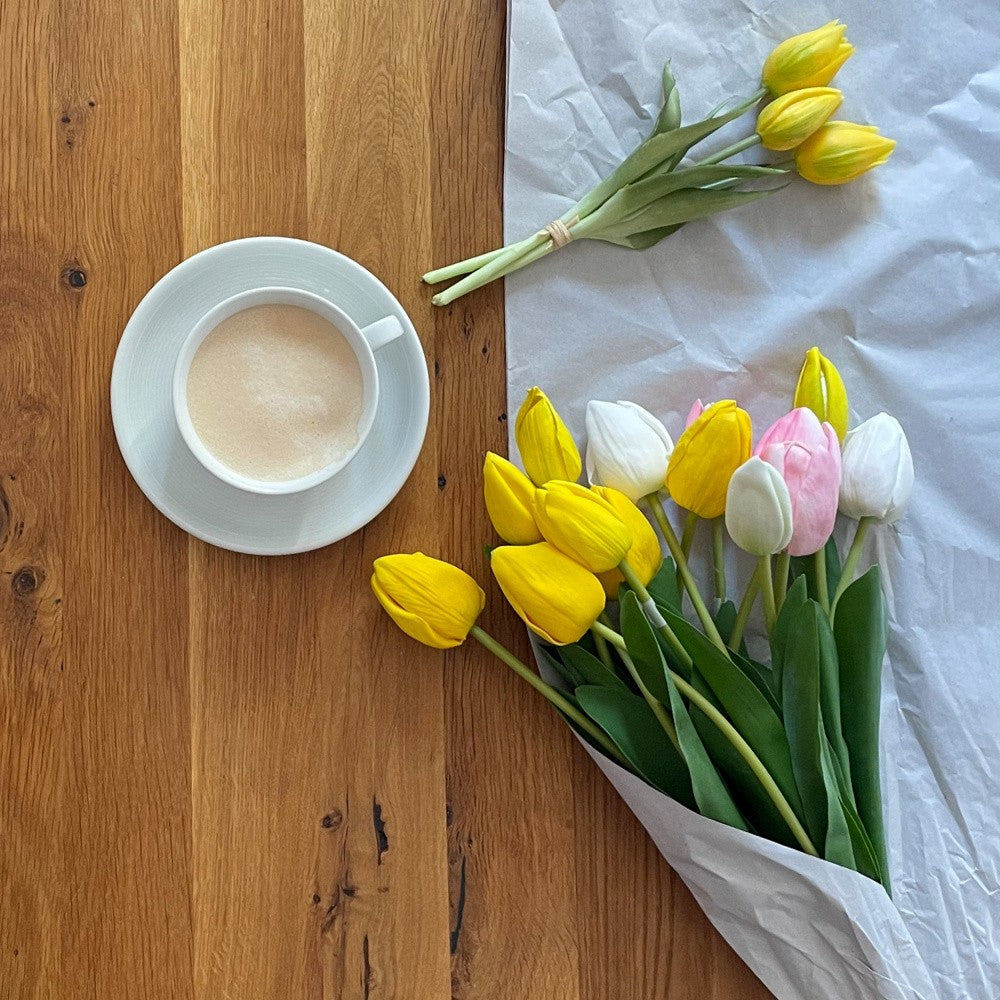 Coffee & tulips
