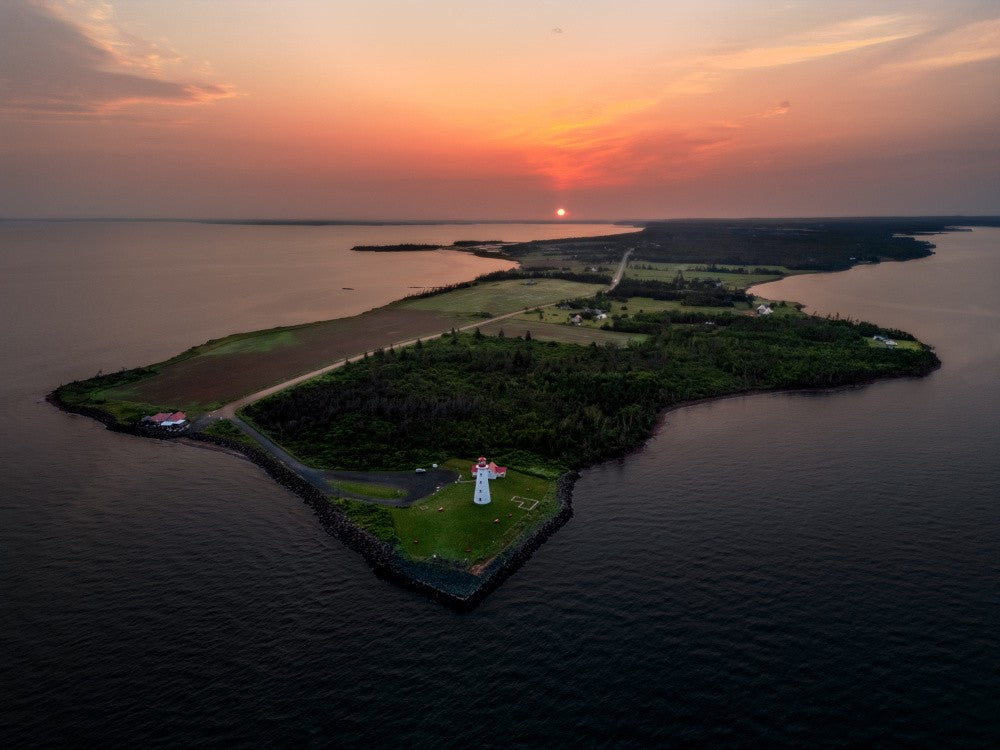 Von der Sonne geküsster Leuchtturm