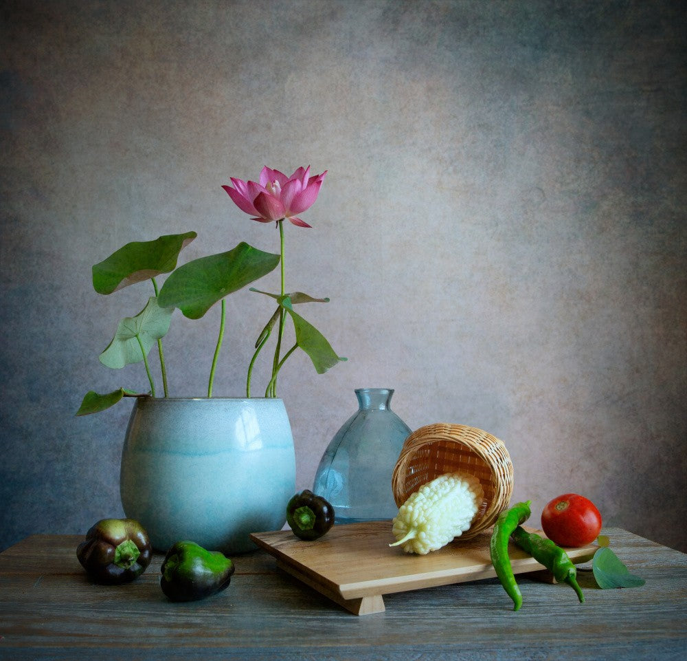 Lotus und Gartenernte