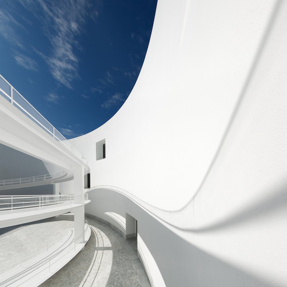 Modern Curved Architecture