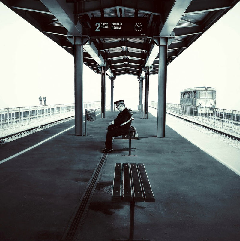 Sleeping Station Conductor