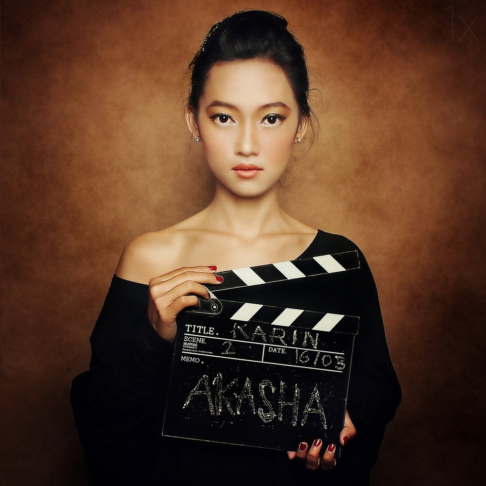 Elegant Actress Clapperboard