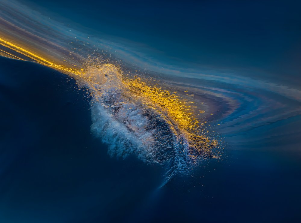 Golden Wave Splash