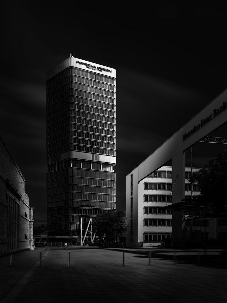 Dramatic Urban Skyscraper