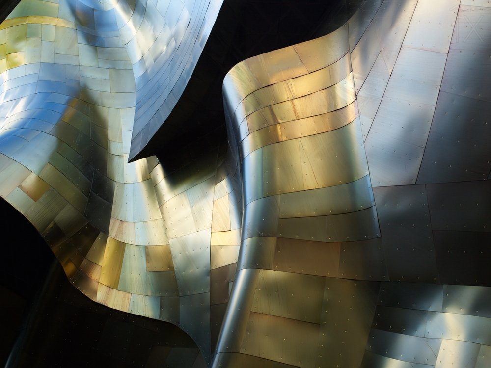 Modern Metallic Waves