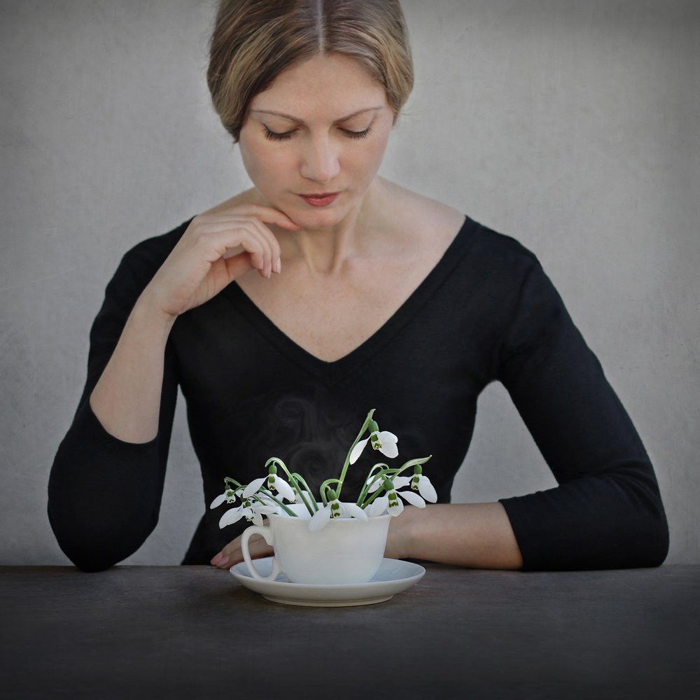 Pensive Woman Snowdrop Cup