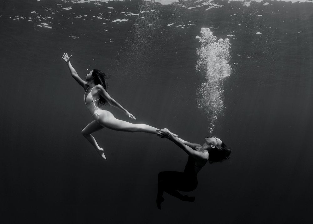 Graceful Underwater Connection