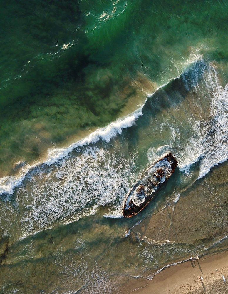 Emerald Ocean Shipwreck