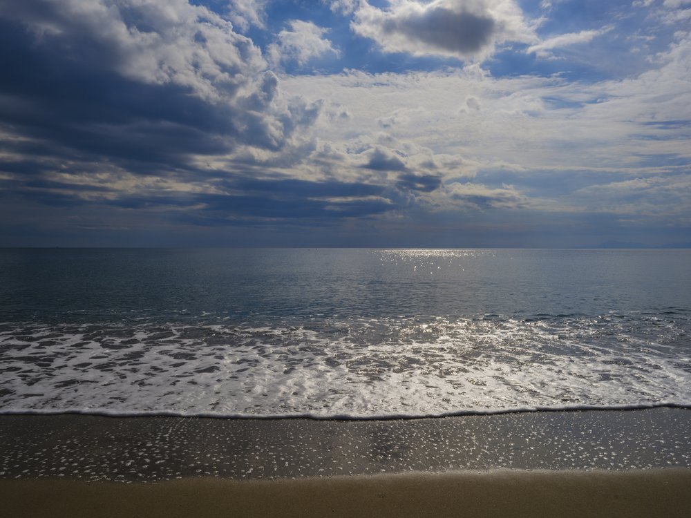 Sparkling Ocean Waves