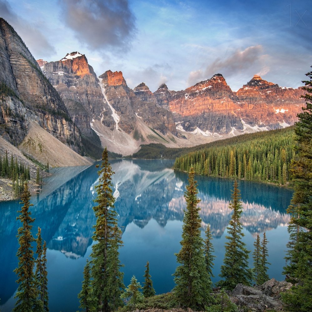 Majestic Mountain Lake Reflections