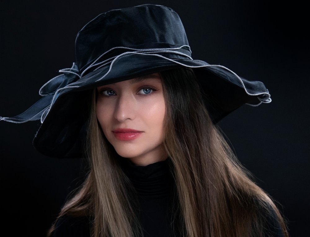 Blue Eyes Black Hat