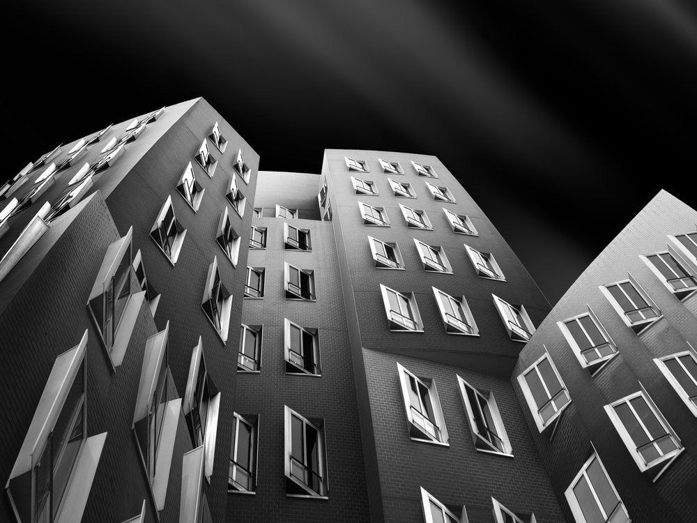 Modern Urban Geometry