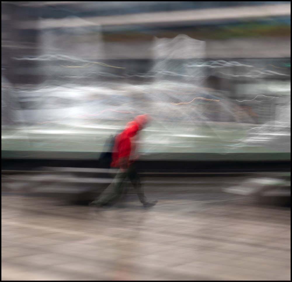 Dynamic Urban Walk