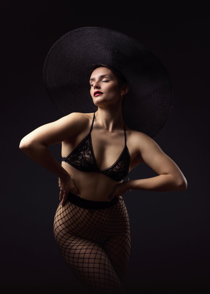 Sensual Black Hat