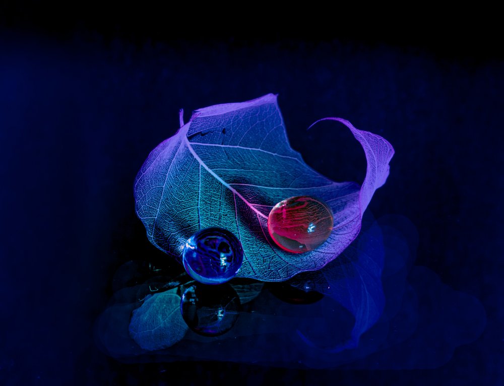 Glowing Leaf Marbles