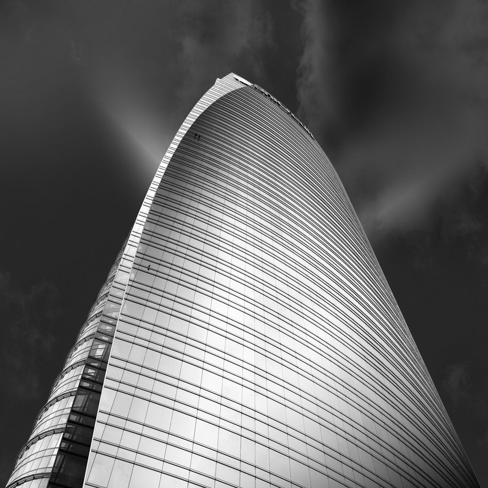 Dramatic Urban Curves