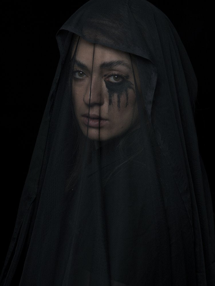 Dark Veiled Gaze