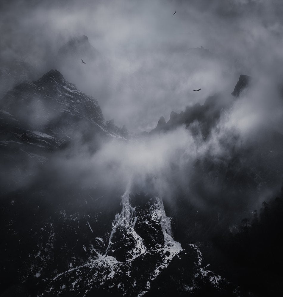 Monochrome Mountain Majesty