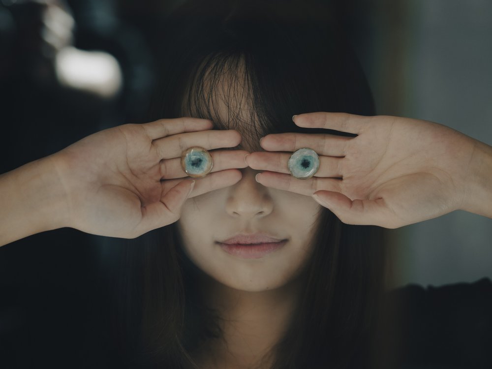 Mysterious Eye Gaze