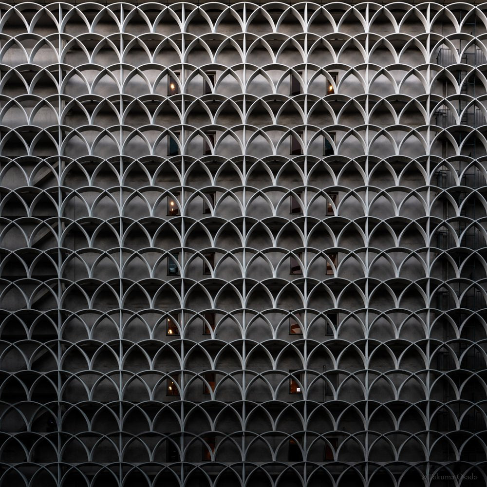 Geometric Arch Pattern