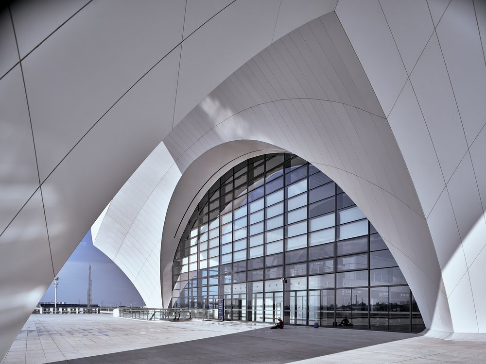 Sleek Architectural Curves
