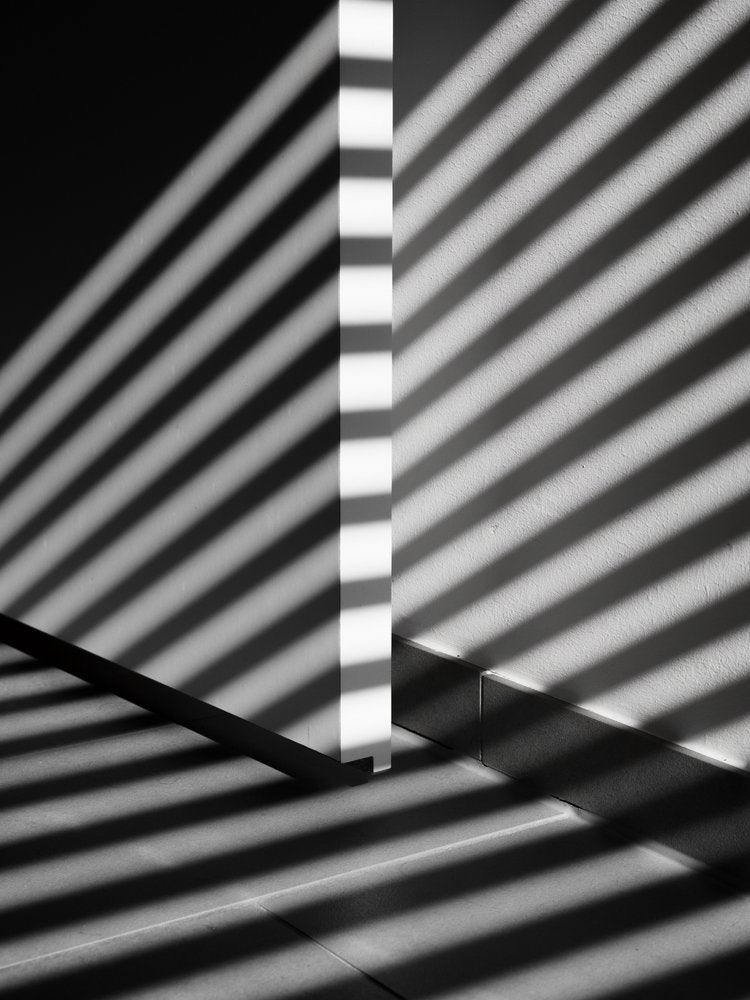 Geometric Shadow Play