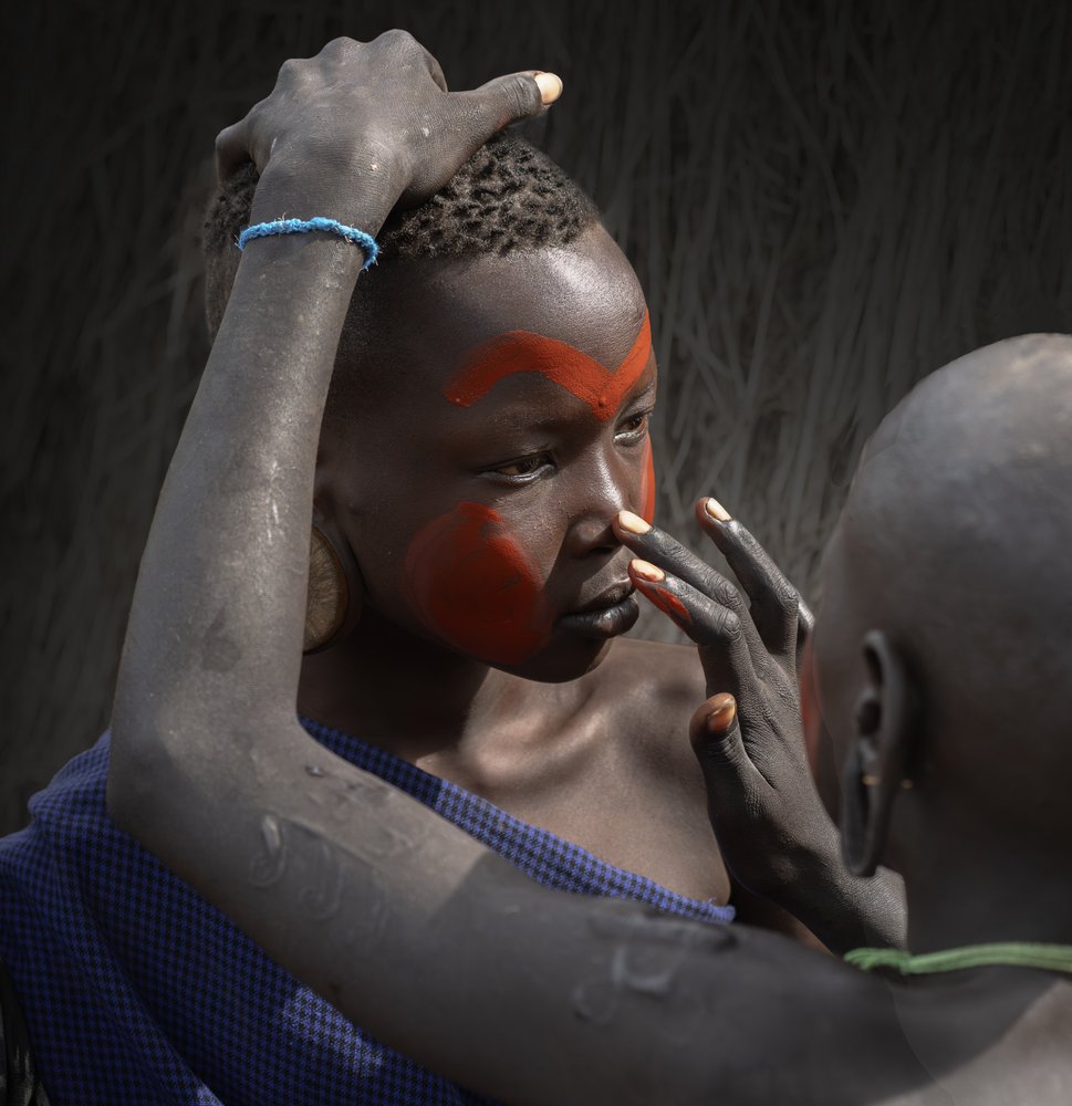 African Face Painting