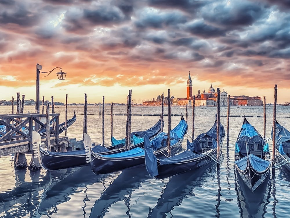 Sunrise In Venise