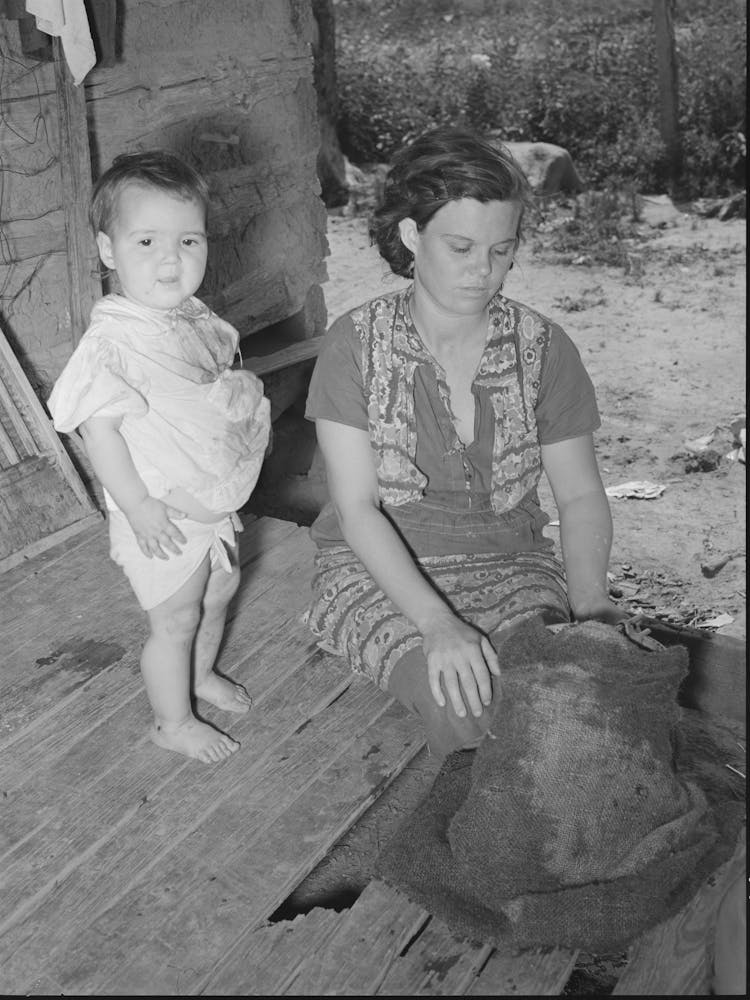 Femme Et Enfant D'un Fermier Locataire Vivant Près De Warner, Oklahoma Par Russell Lee