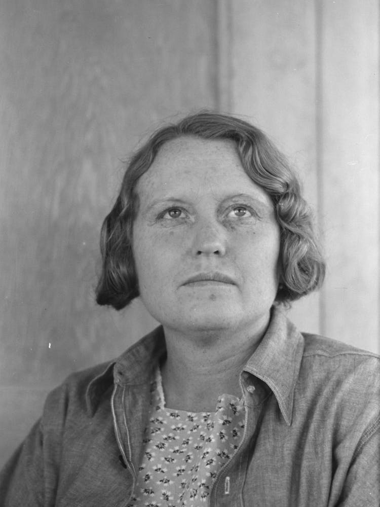 Wife Of Migratory Laborer Living At The Agua Fria Migratory Labor Camp, Arizona By Russell Lee