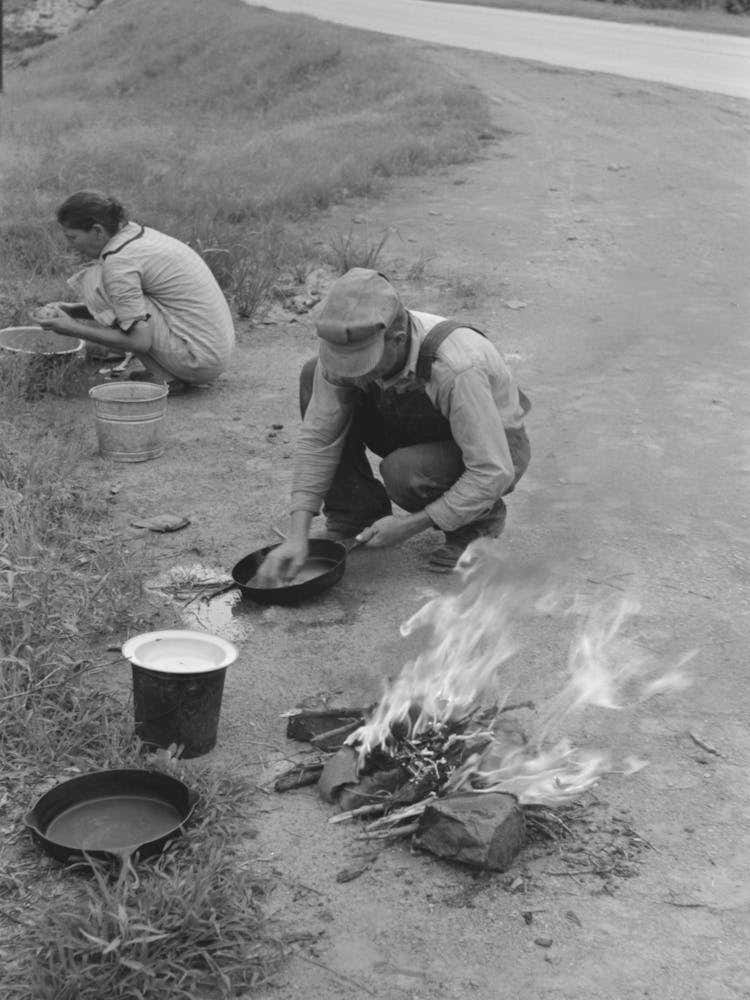 Making Lunch Along The Roadside Near Henrietta I E,Henryetta, Oklahoma, This Is A Migrant Family En Route To